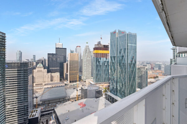 88-Harbour-Street-#4702-Toronto-Web-Salisbury-32