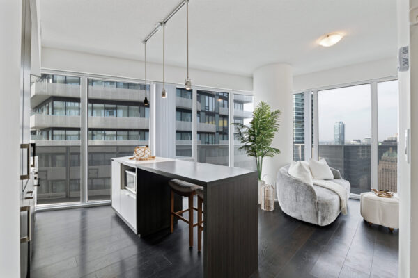88-Harbour-Street-#4702-Toronto-Web-Salisbury-7
