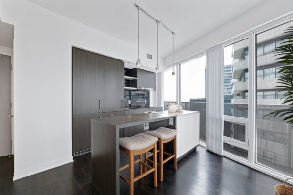 88-Harbour-Street-#4702-Toronto-Web-Salisbury-8