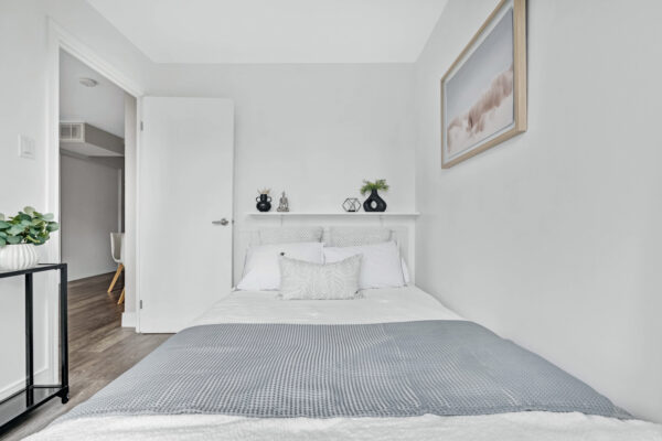 914-Yonge-Street-#1106-Toronto-Web-Salisbury-24
