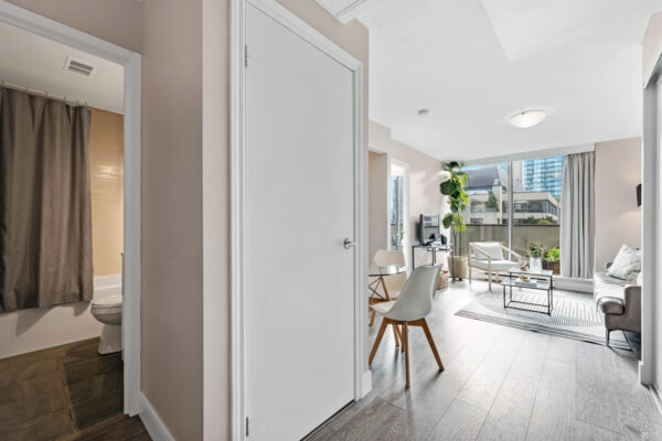 914-Yonge-Street-#1106-Toronto-Web-Salisbury-26