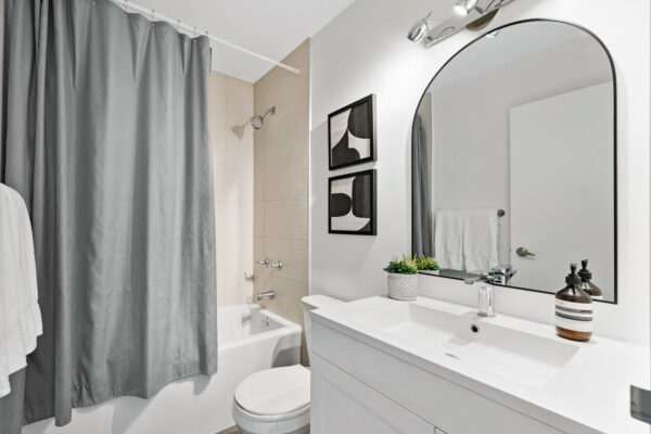914-Yonge-Street-#1106-Toronto-Web-Salisbury-27