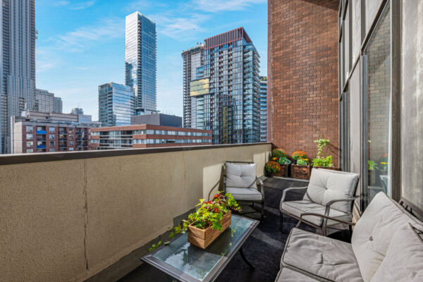 914-Yonge-Street-#1106-Toronto-Web-Salisbury-33