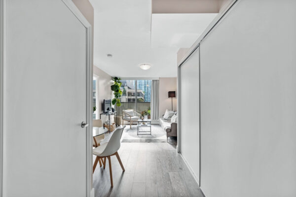 914-Yonge-Street-#1106-Toronto-Web-Salisbury-7