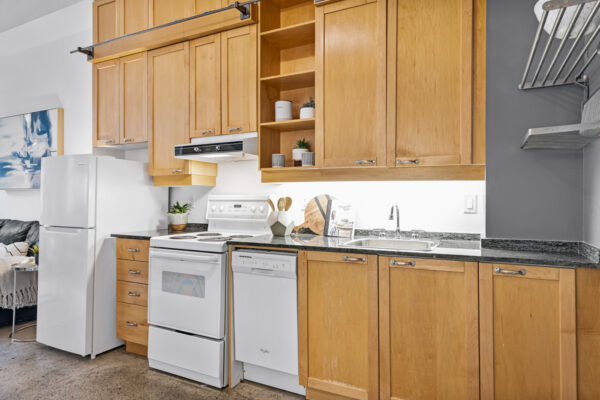 155-Dalhousie-Street-#640-Toronto-Web-Salisbury-12
