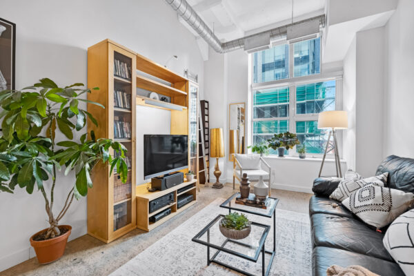 155-Dalhousie-Street-#640-Toronto-Web-Salisbury-17