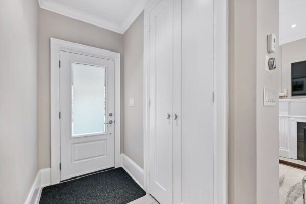 176-Castlefield-Avenue-Toronto-Web-Salisbury-11