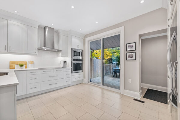 176-Castlefield-Avenue-Toronto-Web-Salisbury-25