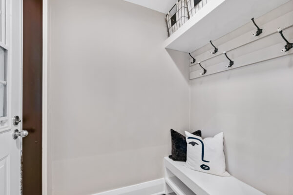 176-Castlefield-Avenue-Toronto-Web-Salisbury-31