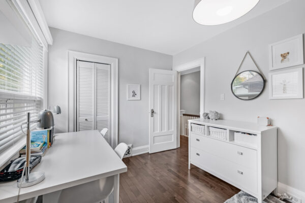 176-Castlefield-Avenue-Toronto-Web-Salisbury-39