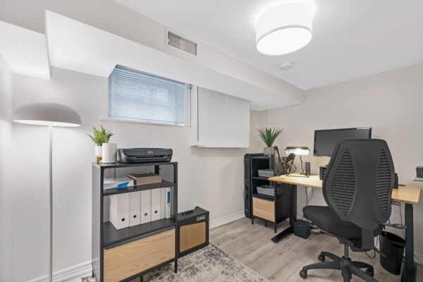 176-Castlefield-Avenue-Toronto-Web-Salisbury-49