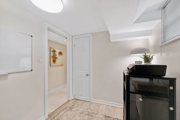 176-Castlefield-Avenue-Toronto-Web-Salisbury-50