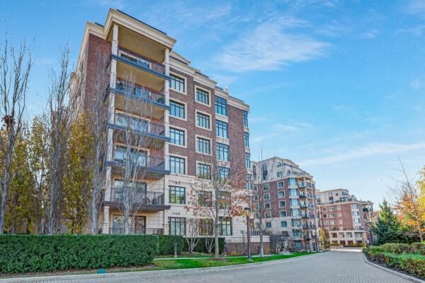 1888-Bayview-Avenue-#604-Toronto-Web-Salisbury-4