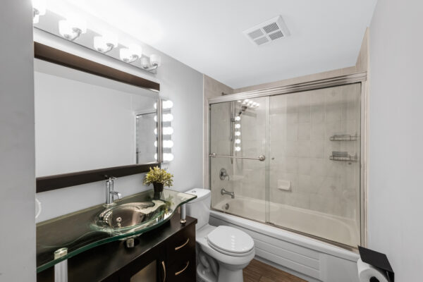 39-Pemberton-Avenue-#105-Toronto-Web-Salisbury-21