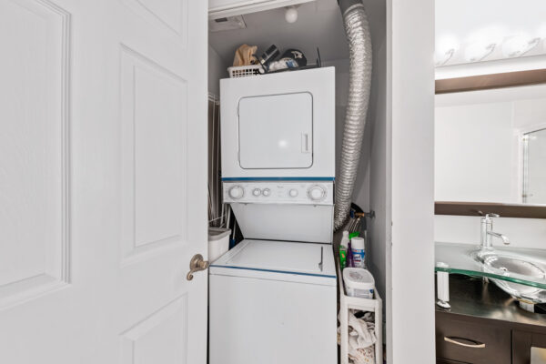 39-Pemberton-Avenue-#105-Toronto-Web-Salisbury-22