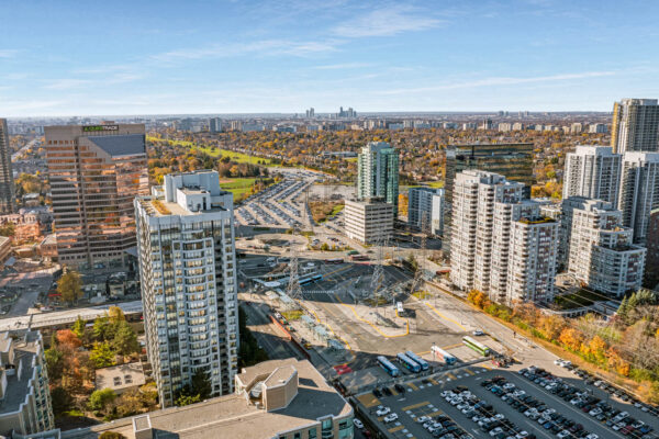 39-Pemberton-Avenue-#105-Toronto-Web-Salisbury-23