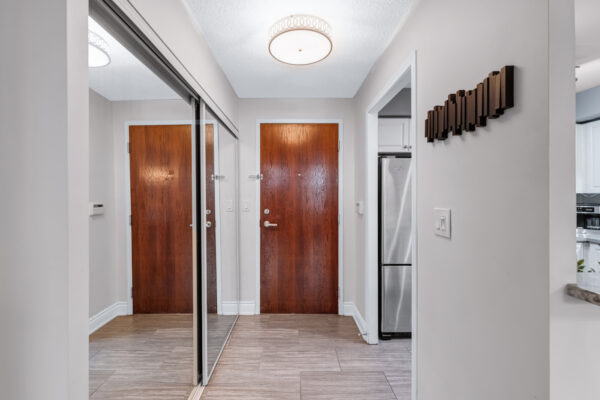 39-Pemberton-Avenue-#105-Toronto-Web-Salisbury-6