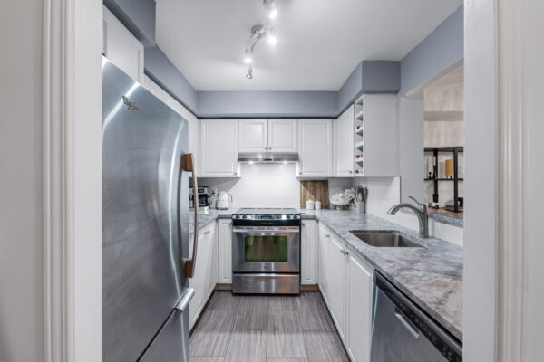39-Pemberton-Avenue-#105-Toronto-Web-Salisbury-8