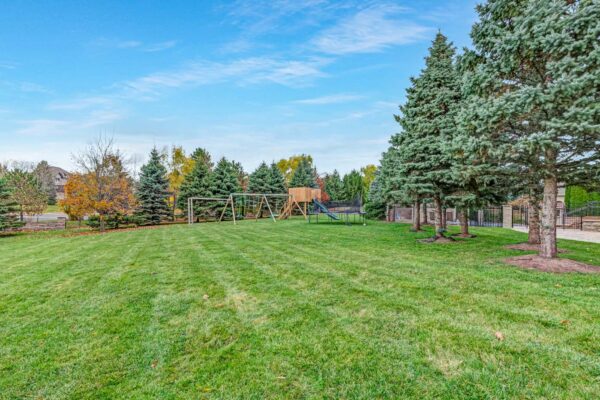 76-Forest-Heights-Boulevard-Vaughan-Web-Salisbury-104
