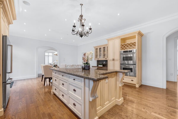 76-Forest-Heights-Boulevard-Vaughan-Web-Salisbury-26