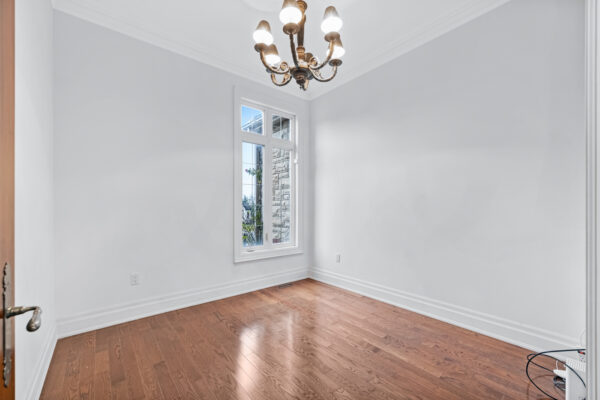 76-Forest-Heights-Boulevard-Vaughan-Web-Salisbury-40