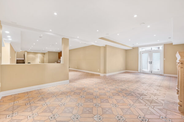 76-Forest-Heights-Boulevard-Vaughan-Web-Salisbury-77