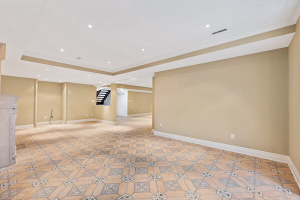 76-Forest-Heights-Boulevard-Vaughan-Web-Salisbury-78