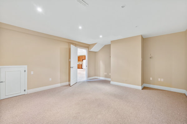 76-Forest-Heights-Boulevard-Vaughan-Web-Salisbury-81
