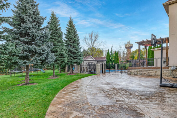 76-Forest-Heights-Boulevard-Vaughan-Web-Salisbury-88