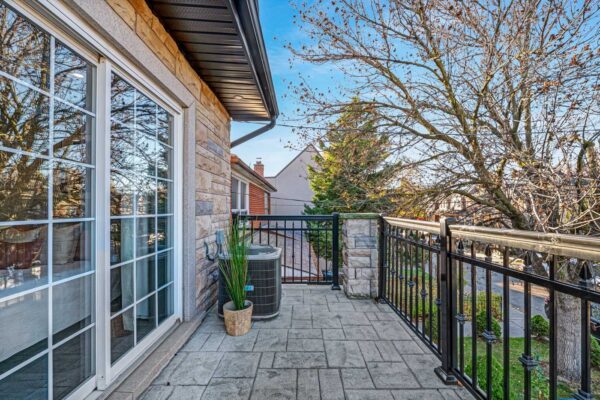 77-Millicent-Street-Toronto-Web-Salisbury-30