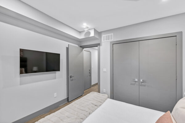 77-Millicent-Street-Toronto-Web-Salisbury-50