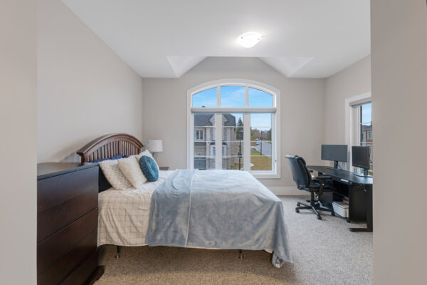 89-Broad-Way-Nobleton-Web-Salisbury-46