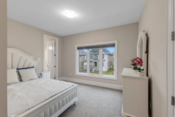 89-Broad-Way-Nobleton-Web-Salisbury-49