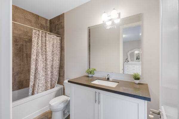 89-Broad-Way-Nobleton-Web-Salisbury-50