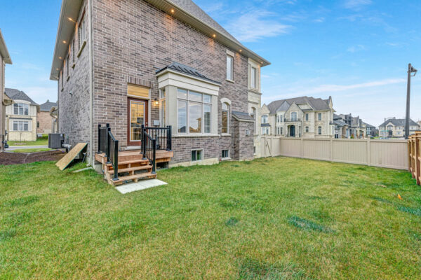 89-Broad-Way-Nobleton-Web-Salisbury-63