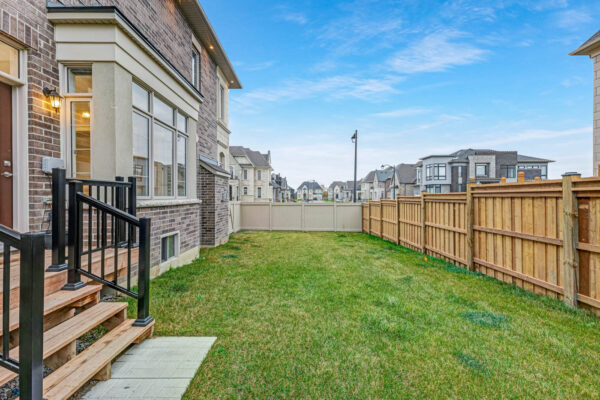 89-Broad-Way-Nobleton-Web-Salisbury-65