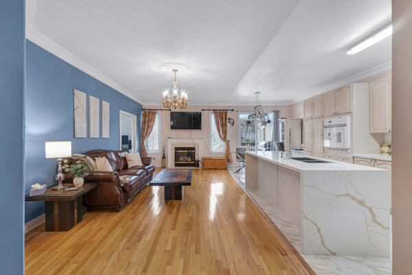 102-Penny-Royal-Crescent-Brampton-Web-Salisbury-17