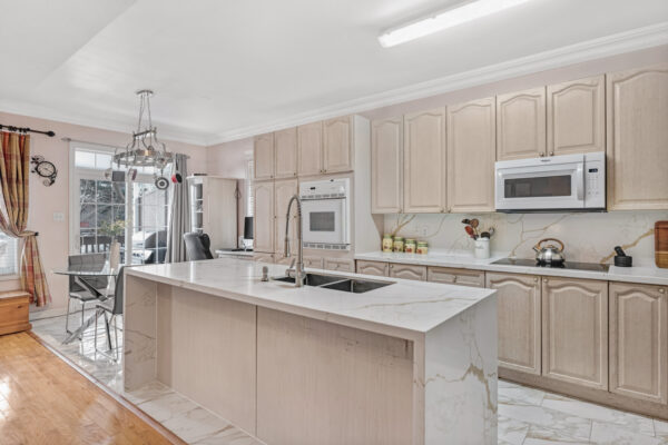 102-Penny-Royal-Crescent-Brampton-Web-Salisbury-19