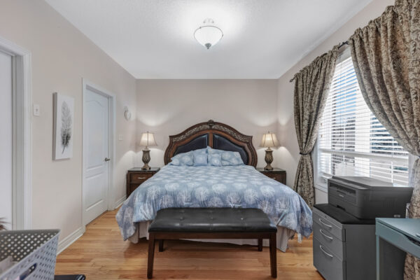 102-Penny-Royal-Crescent-Brampton-Web-Salisbury-24
