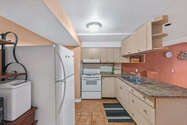 102-Penny-Royal-Crescent-Brampton-Web-Salisbury-32