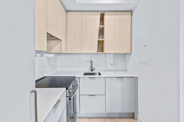 3900-Confederation-Parkway-#1110-Mississauga-Web-Salisbury-10