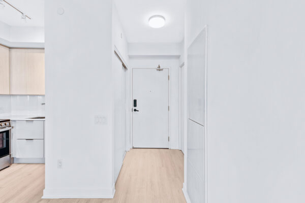 3900-Confederation-Parkway-#1110-Mississauga-Web-Salisbury-4
