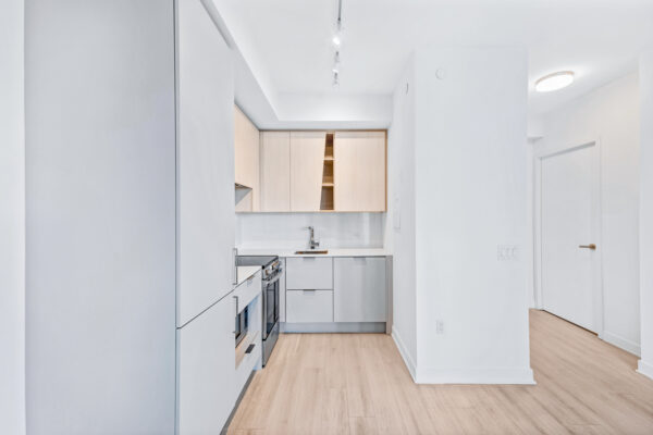 3900-Confederation-Parkway-#1110-Mississauga-Web-Salisbury-7