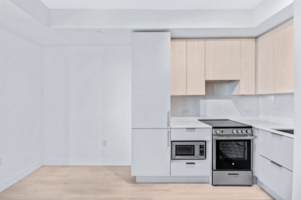 3900-Confederation-Parkway-#1110-Mississauga-Web-Salisbury-9