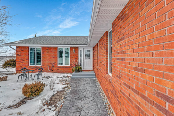 1530-County-Road-35-Prince-Edward-County-Web-Salisbury-11