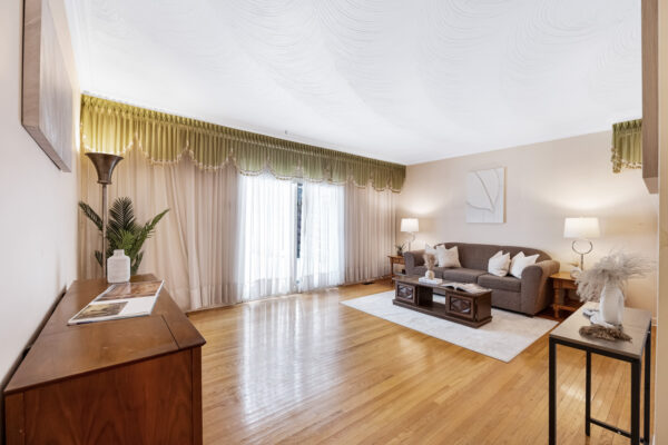 17-Norfield-Crescent-Toronto-Web-Salisbury-14