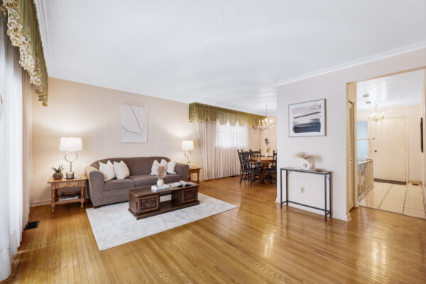 17-Norfield-Crescent-Toronto-Web-Salisbury-16