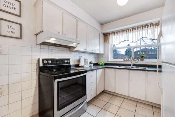 17-Norfield-Crescent-Toronto-Web-Salisbury-23