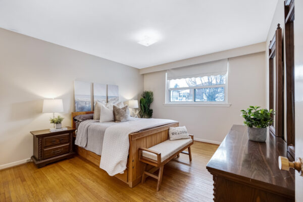 17-Norfield-Crescent-Toronto-Web-Salisbury-28