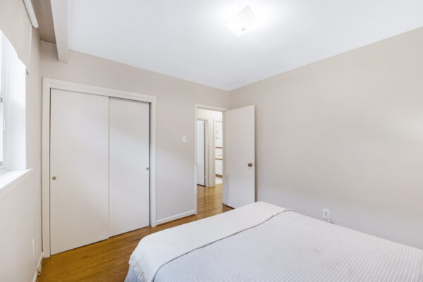17-Norfield-Crescent-Toronto-Web-Salisbury-34